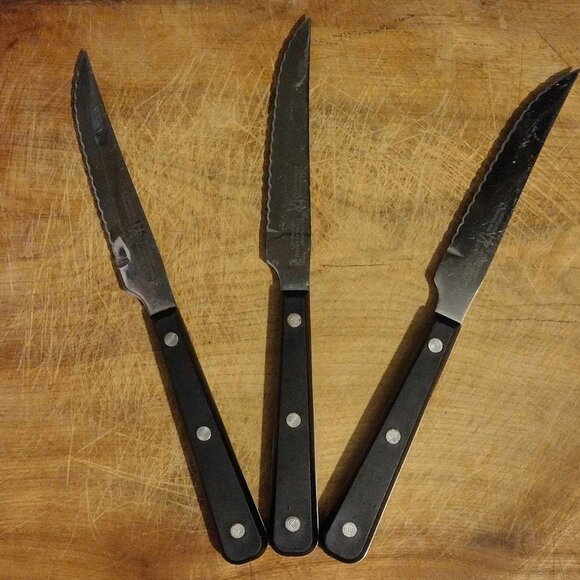 3 pieces J A Henckels International Eversharp Stainless Steel Dinner Knives - Picture 1 of 5